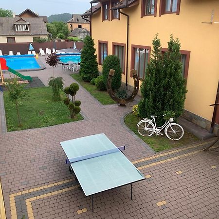 Sadyba Magnat Hotel Dilyatyn المظهر الخارجي الصورة
