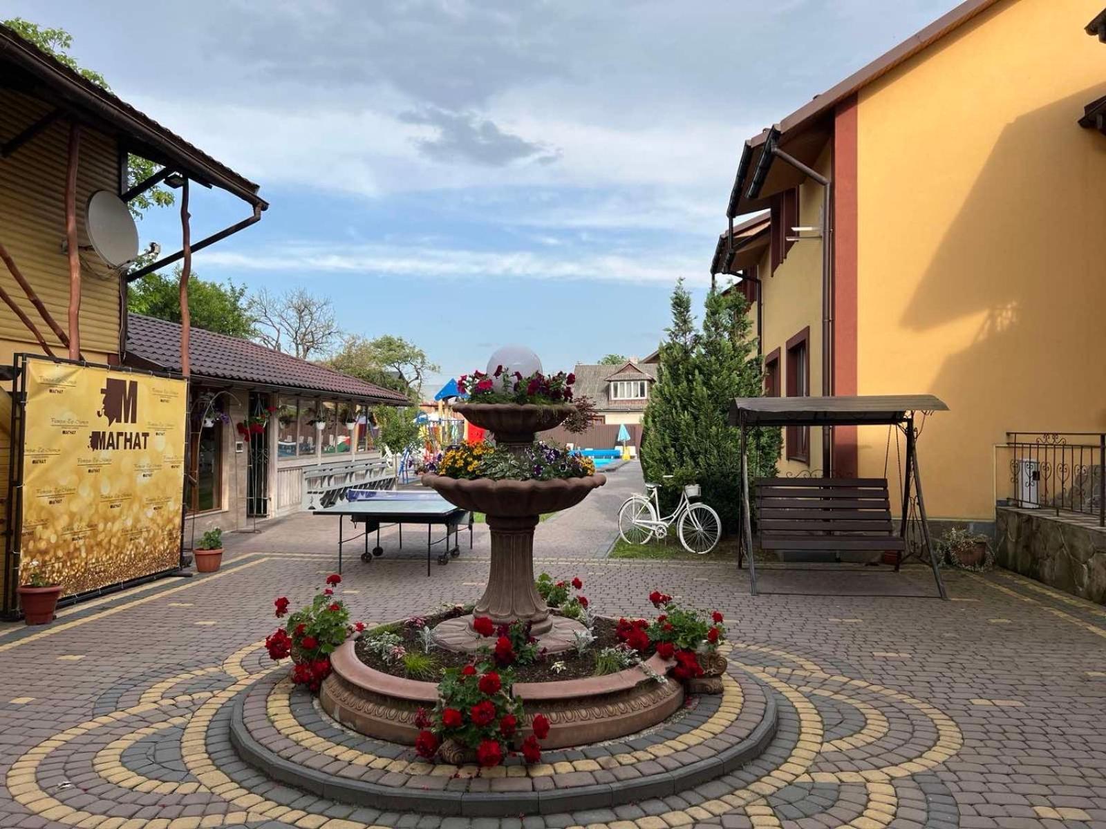 Sadyba Magnat Hotel Dilyatyn المظهر الخارجي الصورة